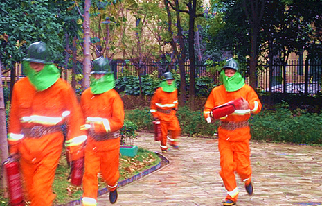 砺精兵，保安全
